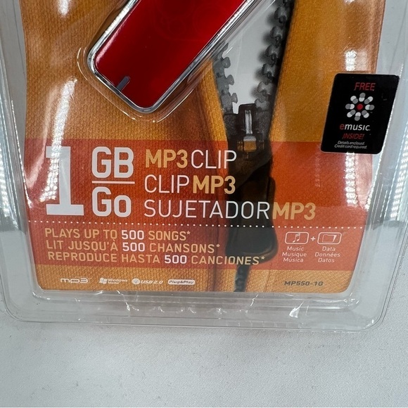 Coby MP550-1G Red MP3 1G - Picture 2 of 3